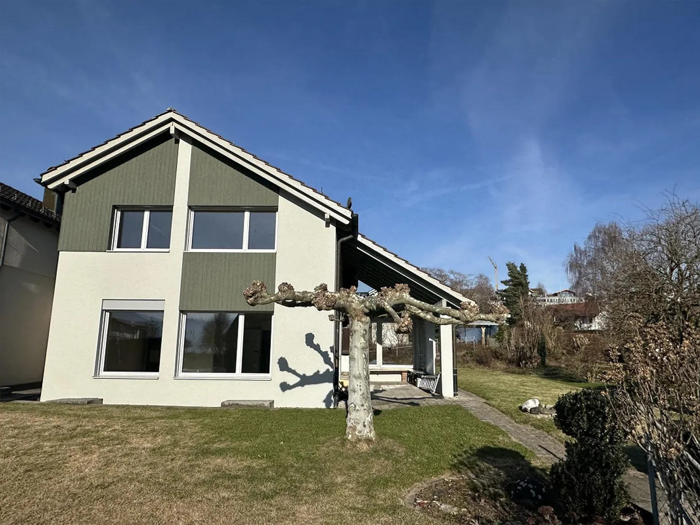 Frisch renoviertes, modernes 5.5 Zimmer EFH an perfekter Lage - Foto 25 von 26