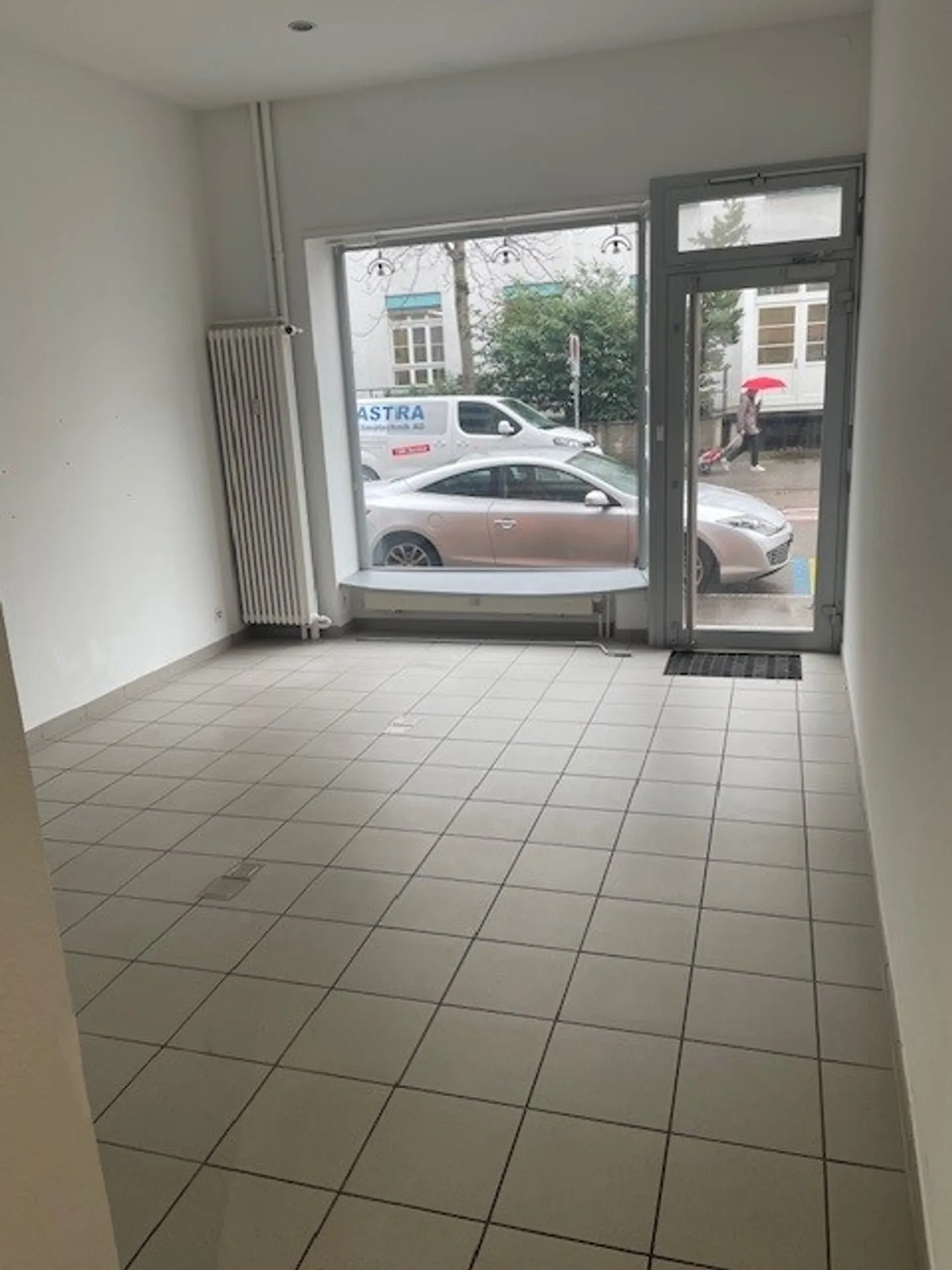 Magasin agrandi à louer à St. Johann - Photo 1 sur 6