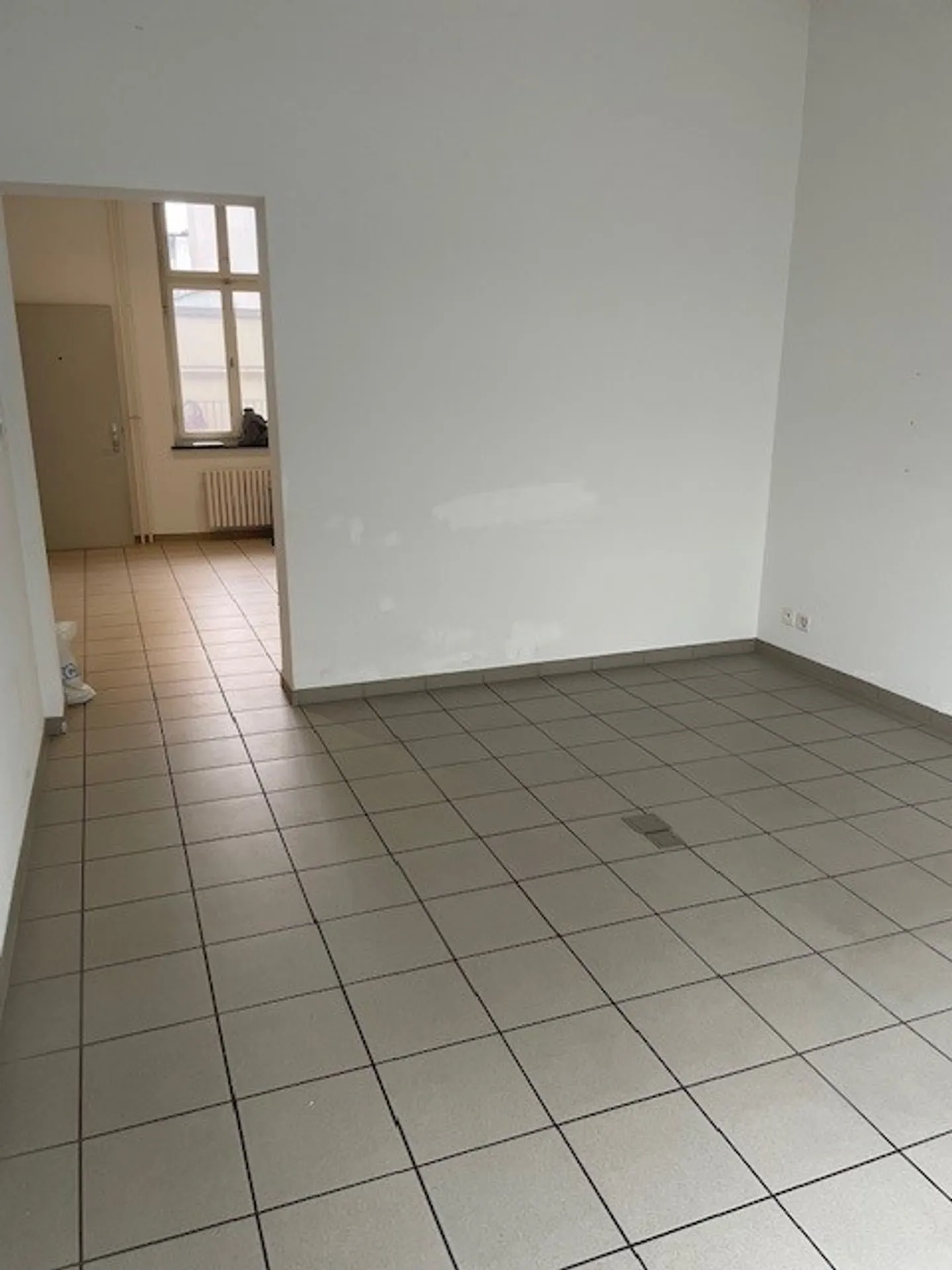 Magasin agrandi à louer à St. Johann - Photo 2 sur 6