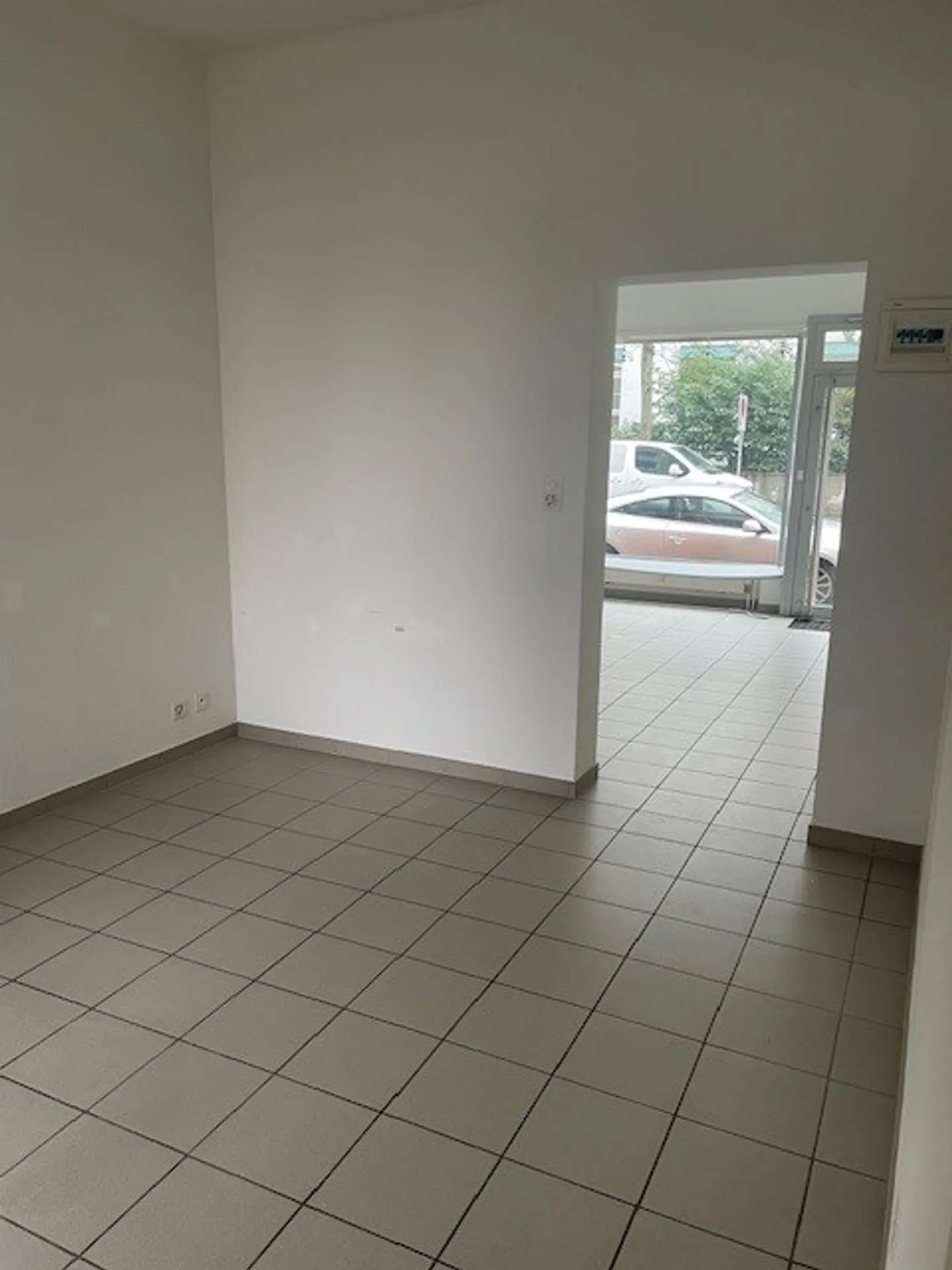 Magasin agrandi à louer à St. Johann - Photo 5 sur 6