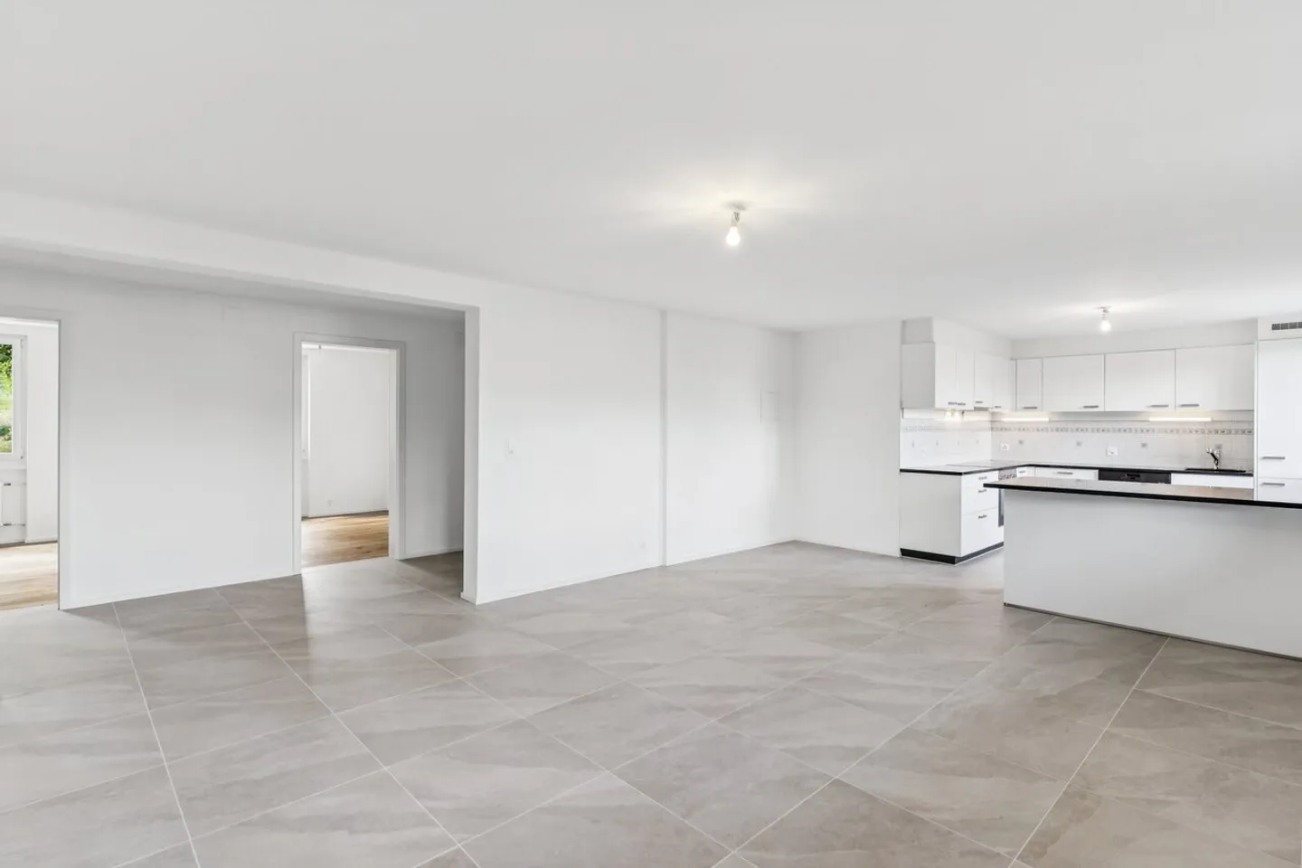 Apartment for rent - Photo 1 of 10