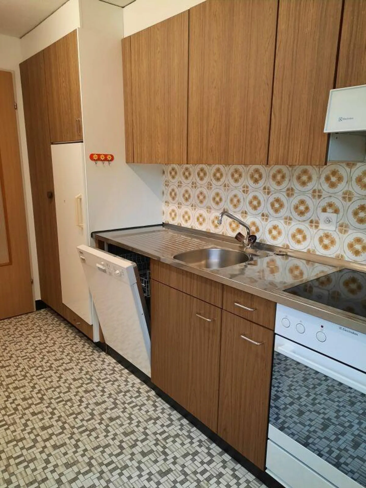 Preiswerte Familienwohnung mit Balkon - Foto 3 von 9