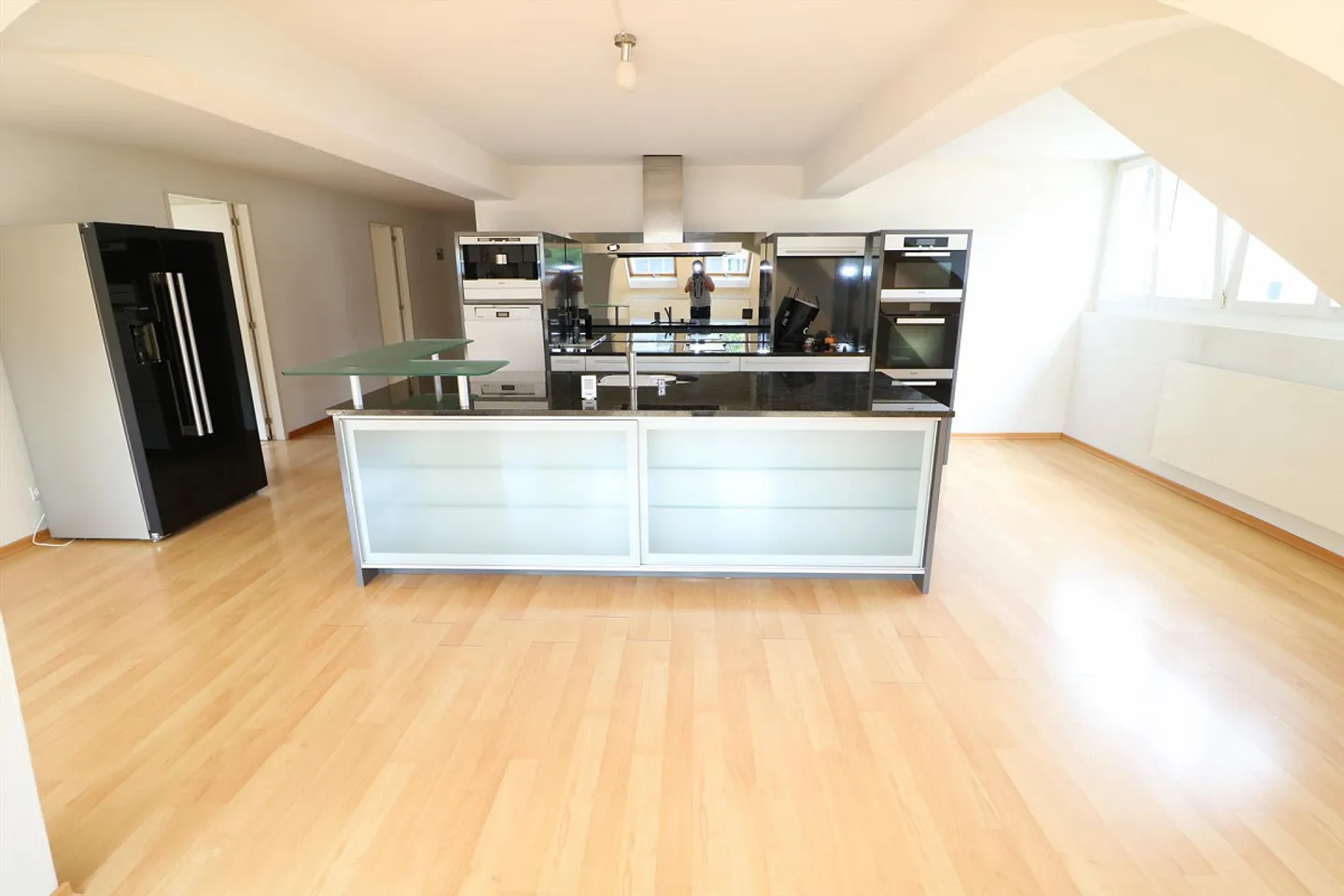 180m2 Terrace / Luxurious Expansion - Photo 2 of 10