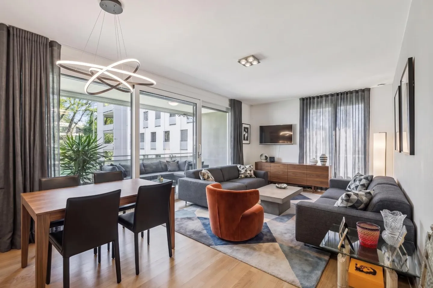 EXCLUSIVITÉ !! Appartement 4 pièces à Cologny - Photo 2 sur 6