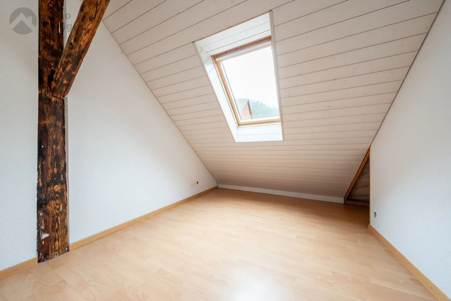 Charmantes Einfamilienhaus mit Garten - Foto 9 von 13