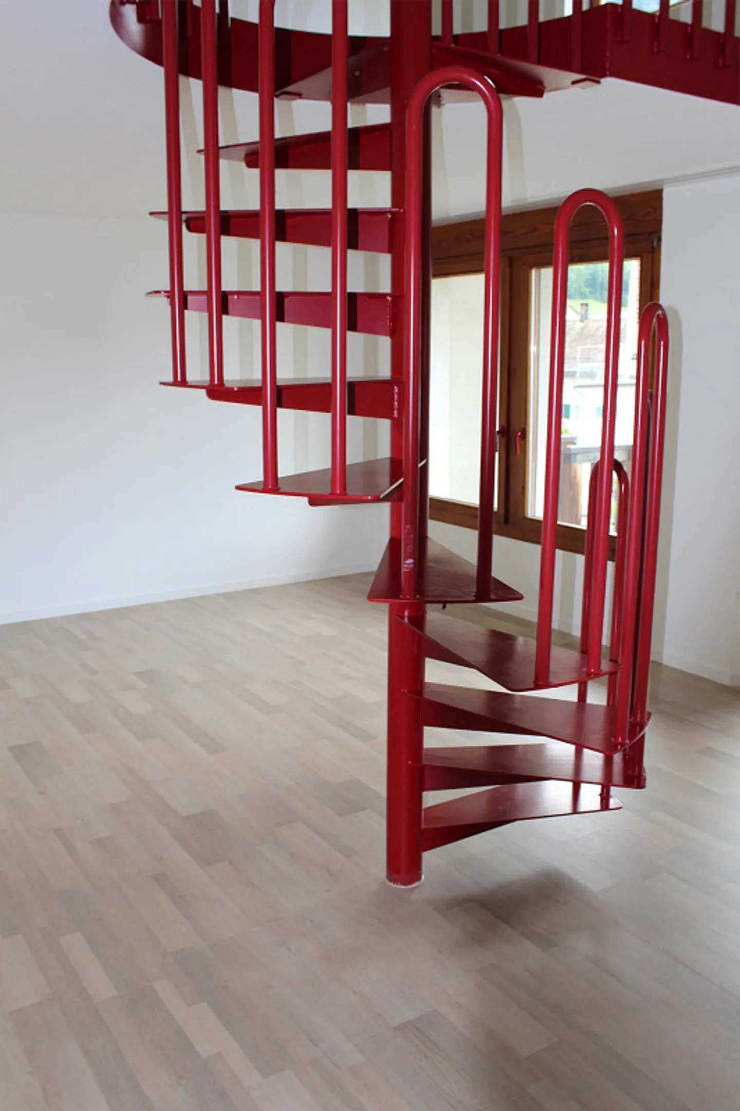 Appartamento duplex originale di 2 camere a Ennenda - Foto 2 di 8