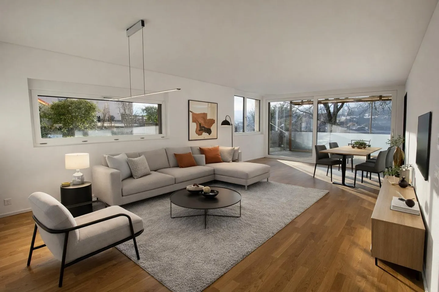 98 m2 - 350m to the train station - modern ownership standard - Photo 1 of 13