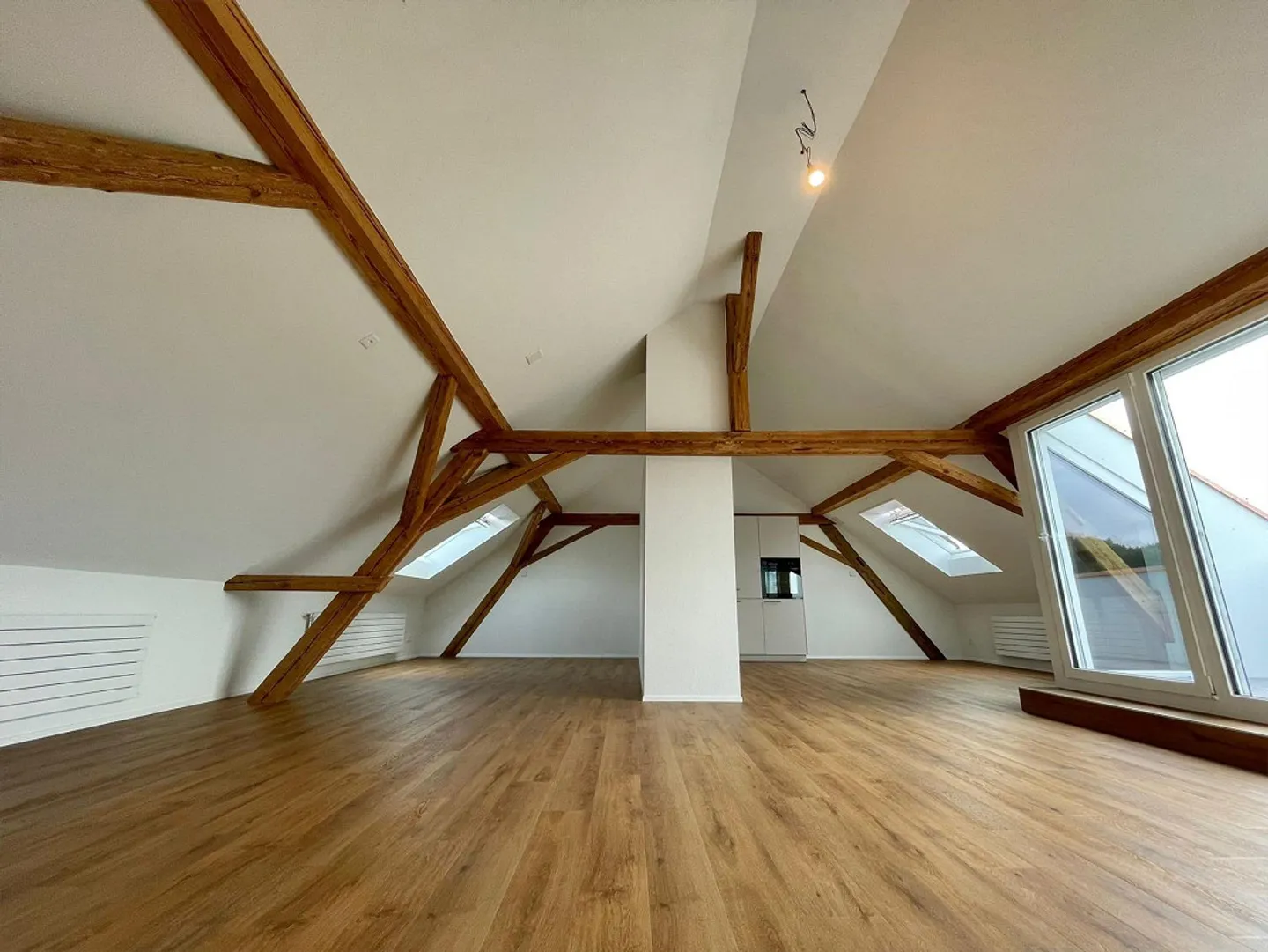 Modernes Penthouse mit Terrasse - Foto 3 von 9
