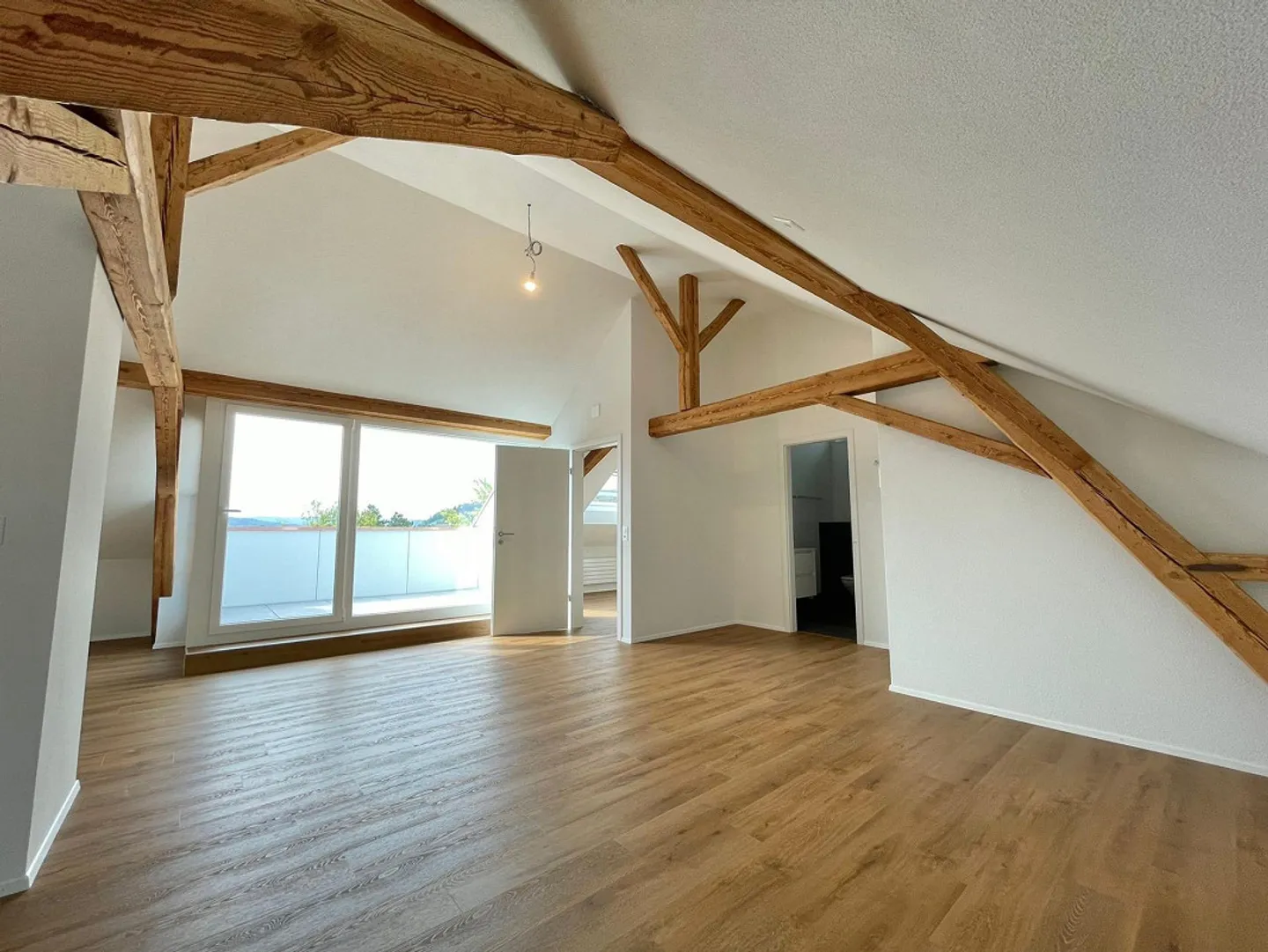 Modernes Penthouse mit Terrasse - Foto 1 von 9