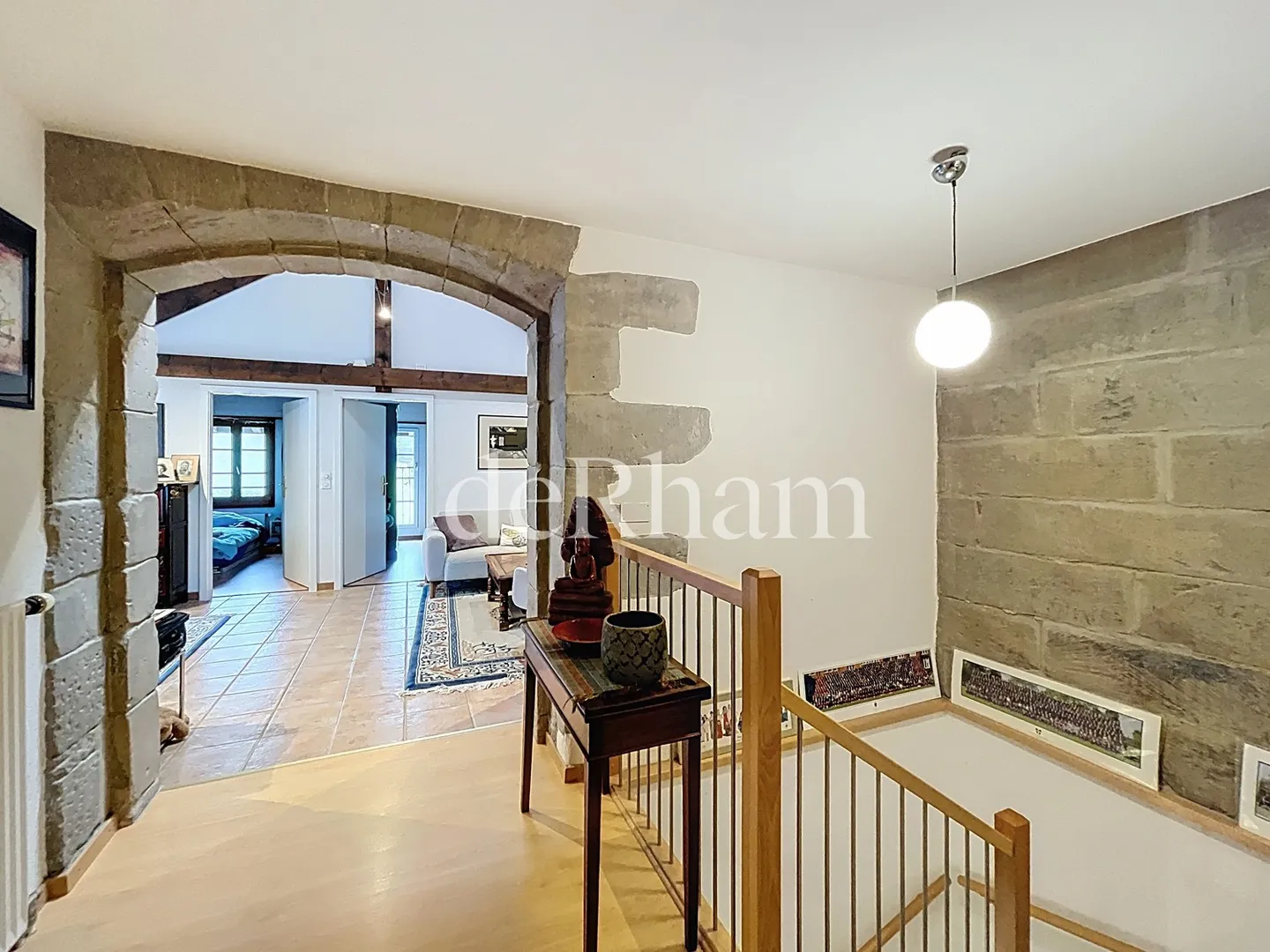 Charmante 4,5-Zimmer-Duplexwohnung im Erdgeschoss mit Terrasse - Foto 6 von 10