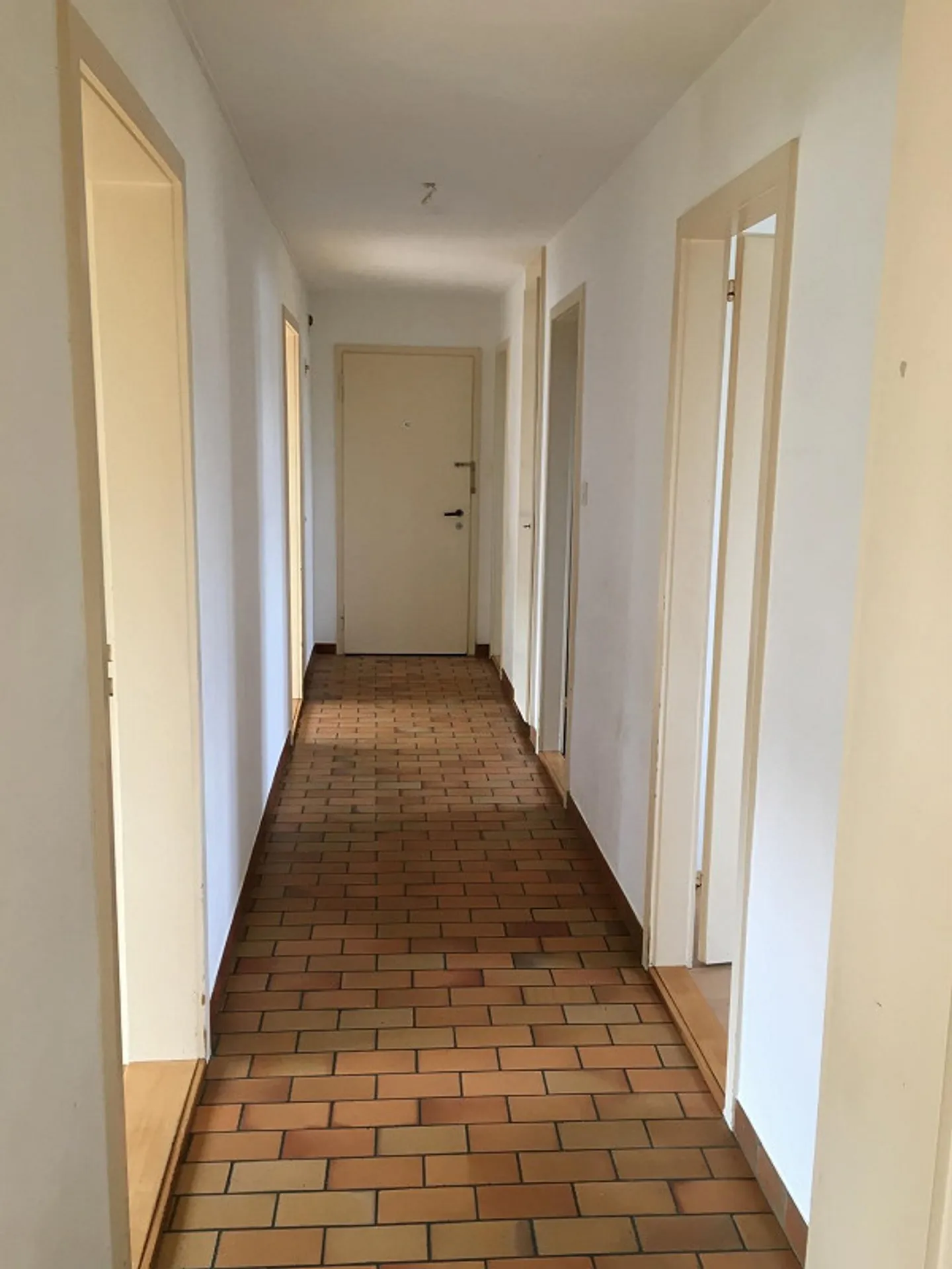 Appartamento 4 stanze a buon mercato - Foto 8 di 15