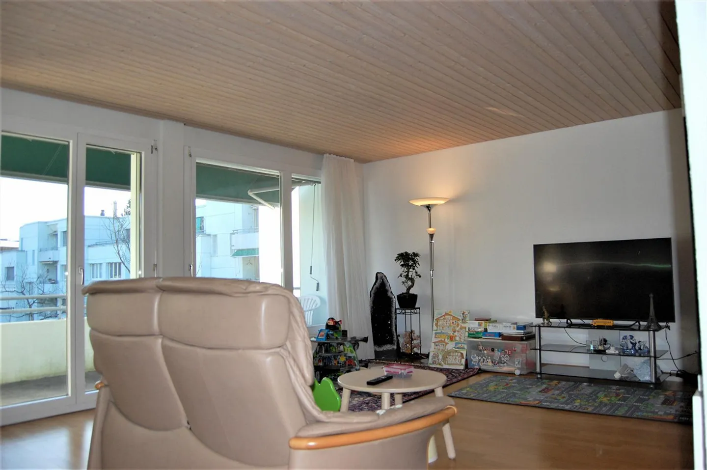 Appartamento 5½ locali in una posizione centrale e adatta ai bambini - Foto 3 di 8