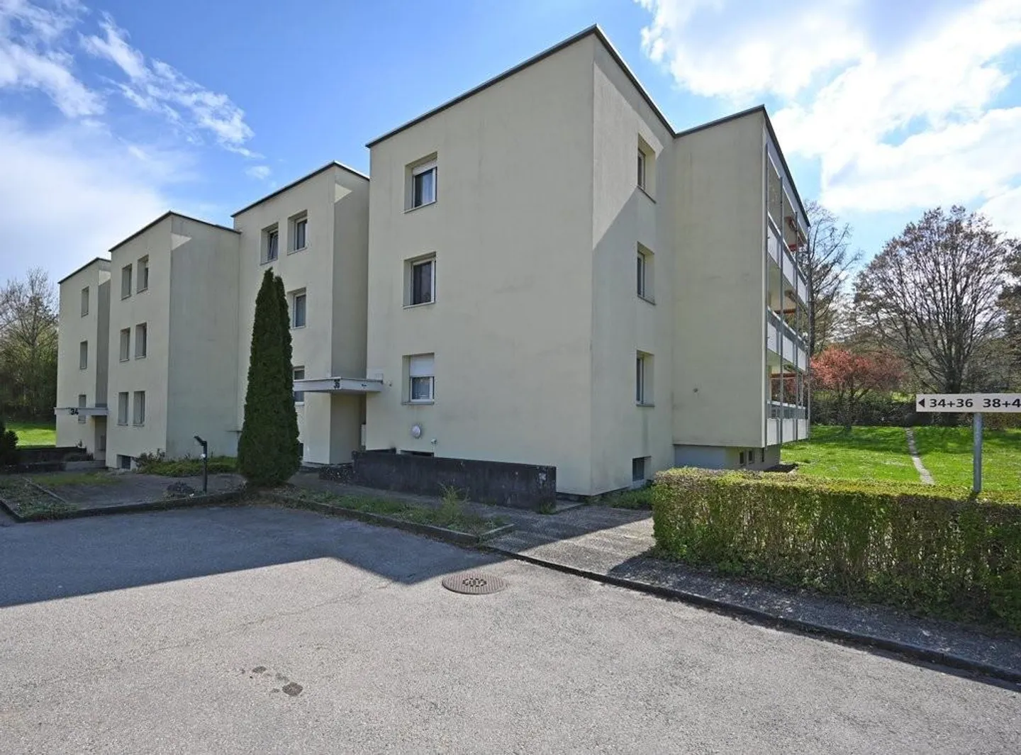 OUTDOOR PARKING SPACE FOR RENT IN SEIDENBERG - Photo 2 of 2