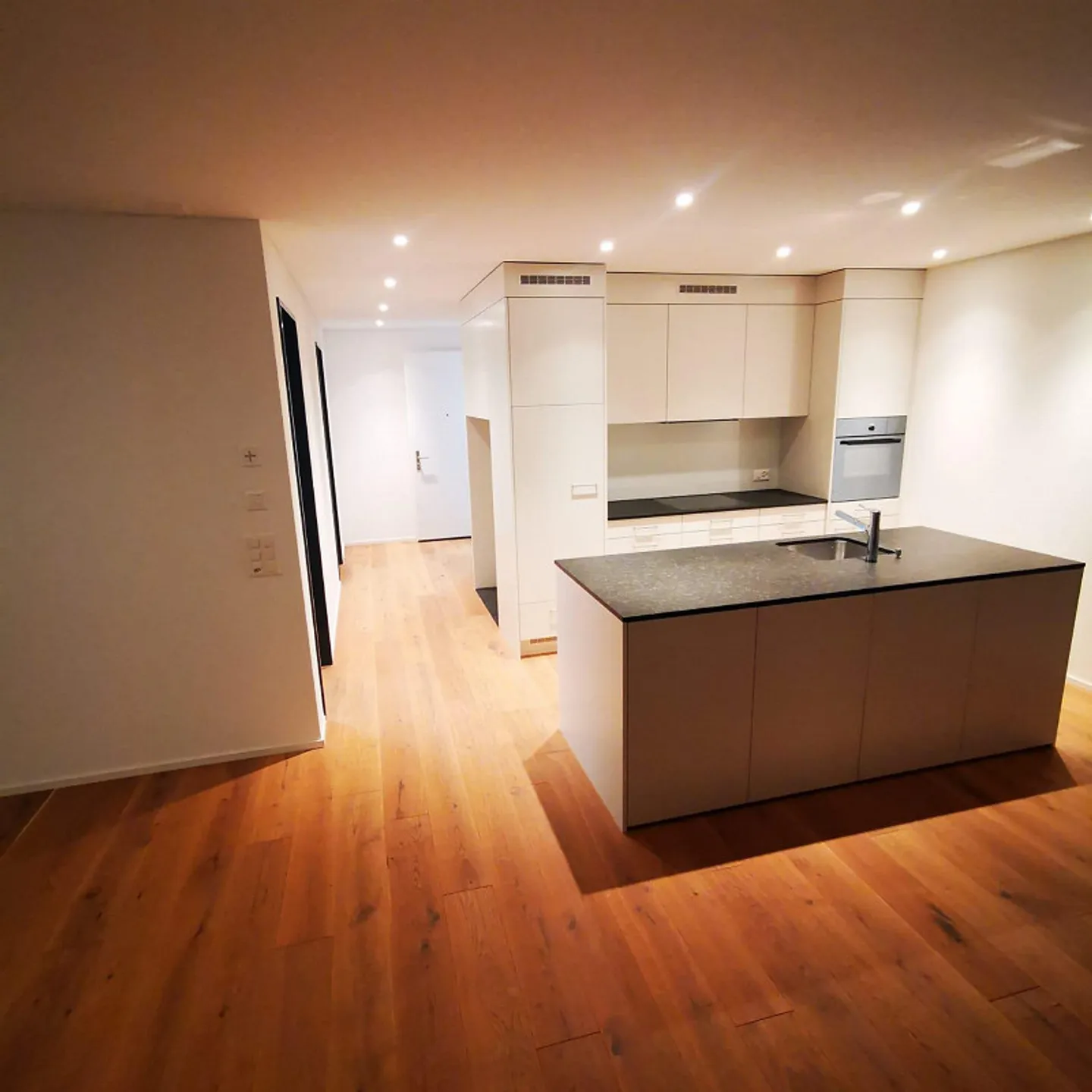 Apartment with a View - Photo 10 of 22