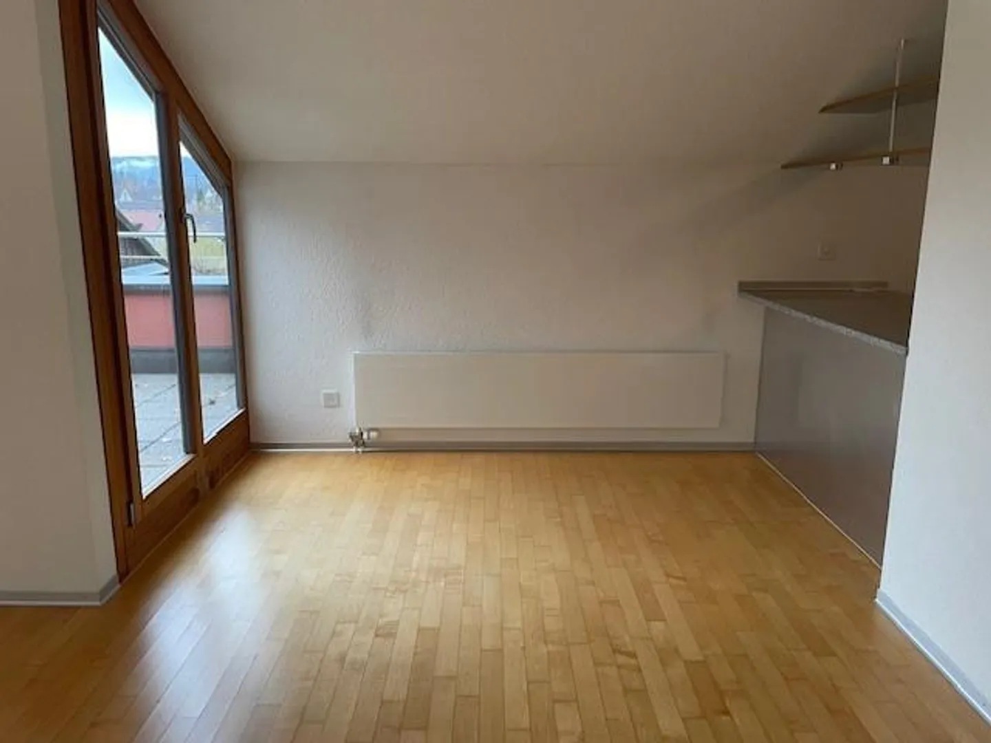 Charmante 4.5-Zimmerwohnung mit Aussicht - Foto 2 von 9