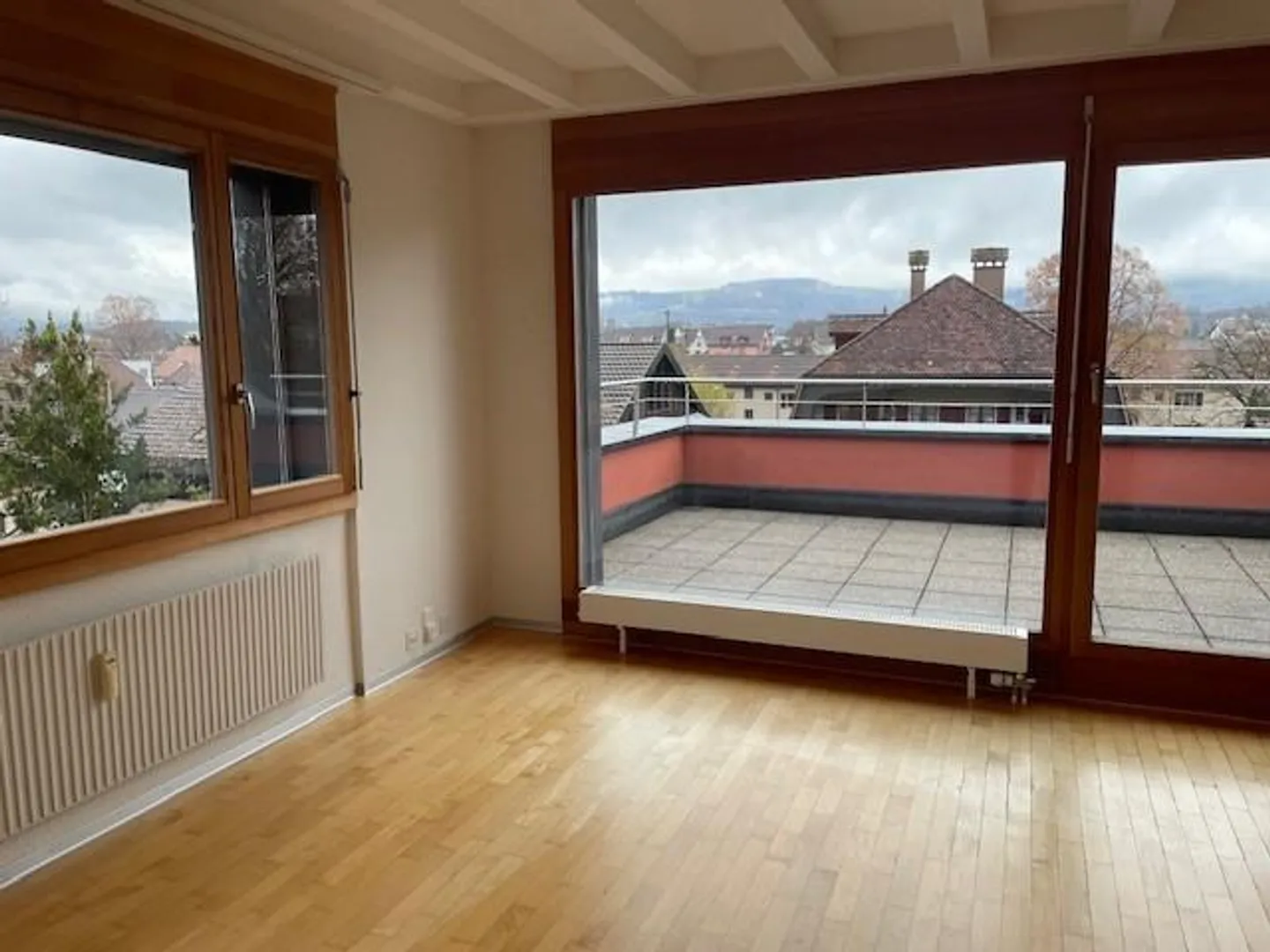 Charmante 4.5-Zimmerwohnung mit Aussicht - Foto 4 von 9