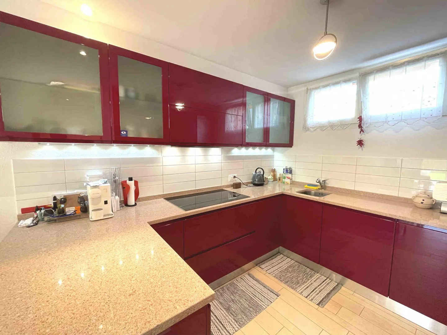 Appartamento con bel giardino in piccola costruzione elegante - Foto 10 di 17