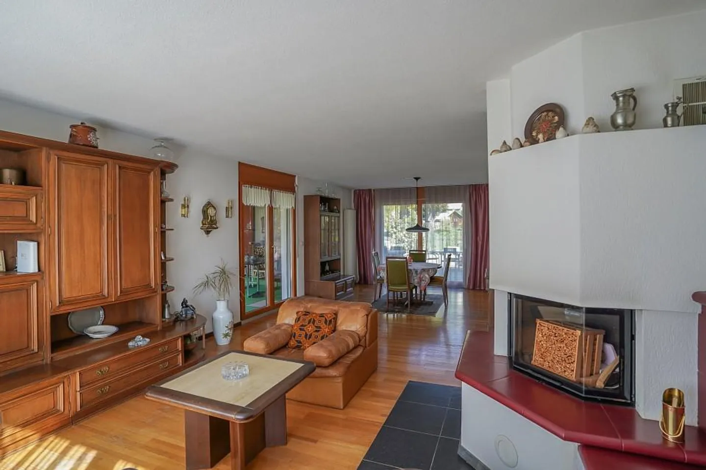 Spacious, detached single-family house in the best location - Photo 3 of 13