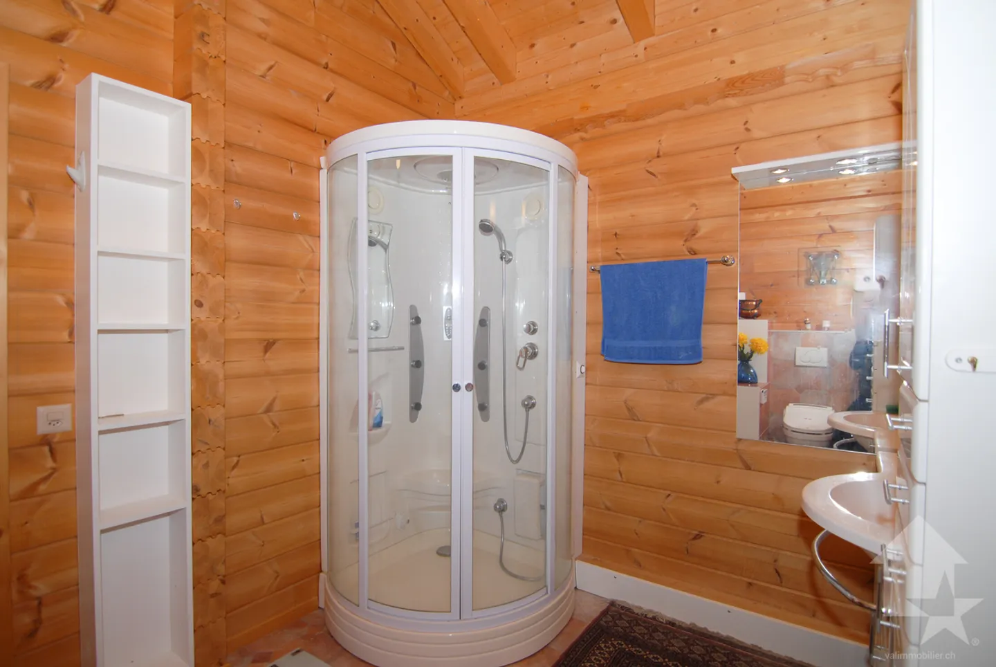 Pretty 6.5-room chalet with stunning panoramic views - Photo 17 of 38