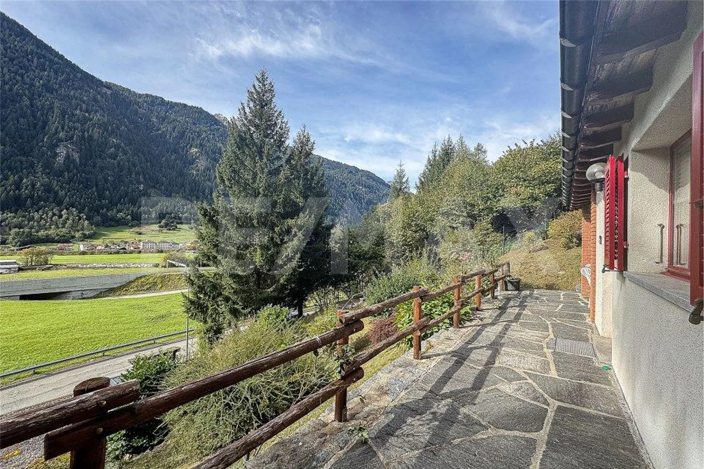 Renoviertes Haus mit Aussicht - Foto 3 von 13