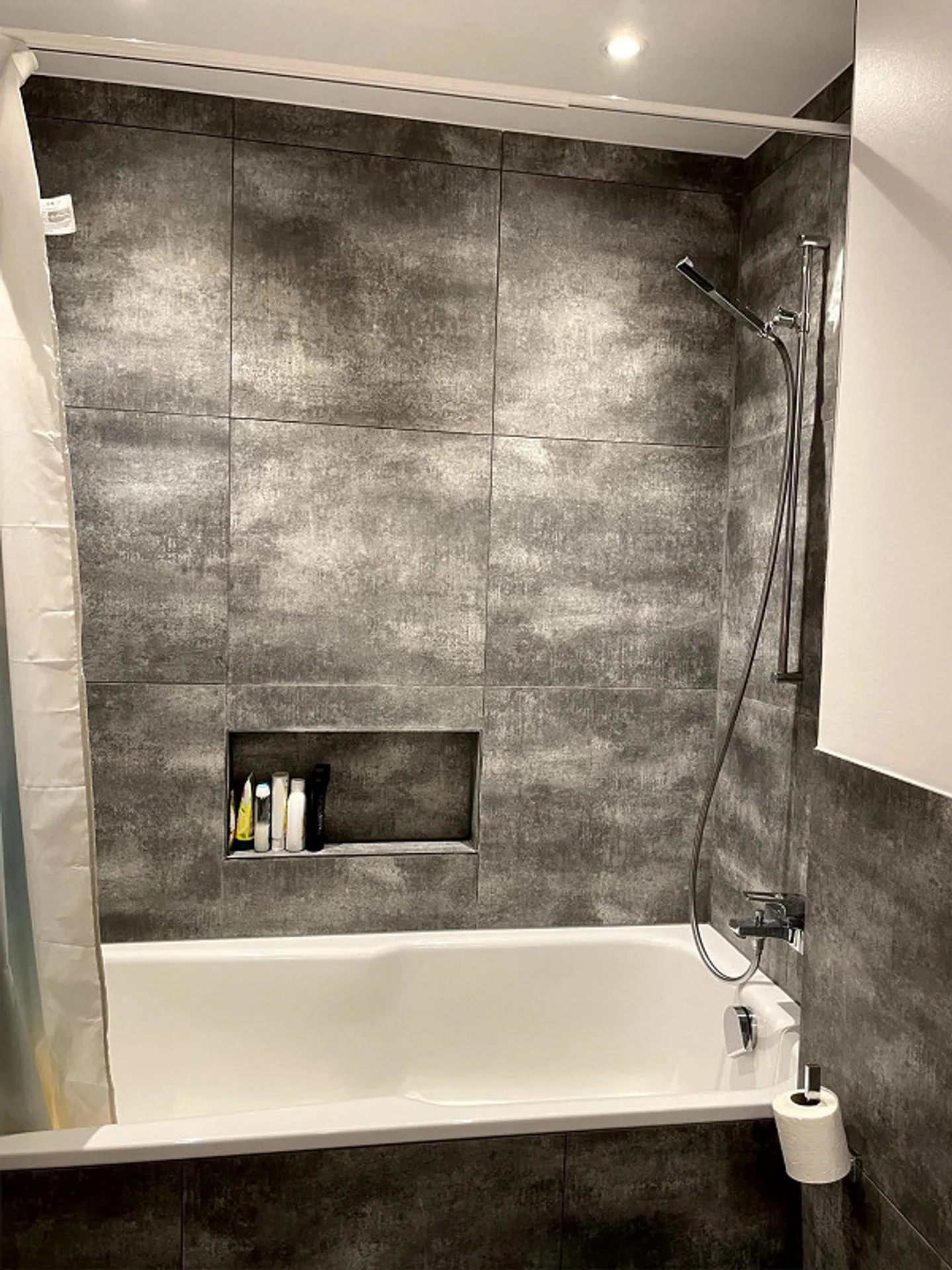 Appartement exclusif avec terrasse - Photo 9 sur 14