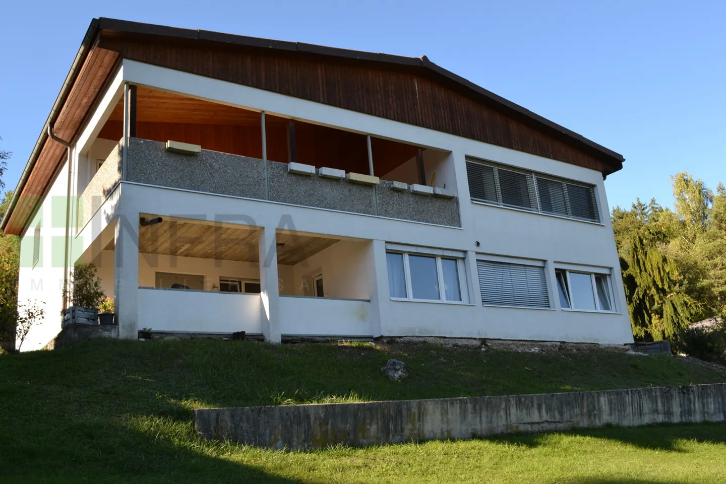 Bellissimo appartamento di 5 locali con terrazza e doppio garage - Foto 3 di 11