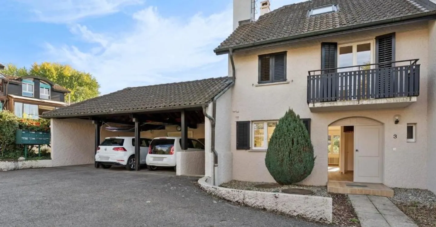 Exclusively - Charming family house with gable view - Photo 1 of 13
