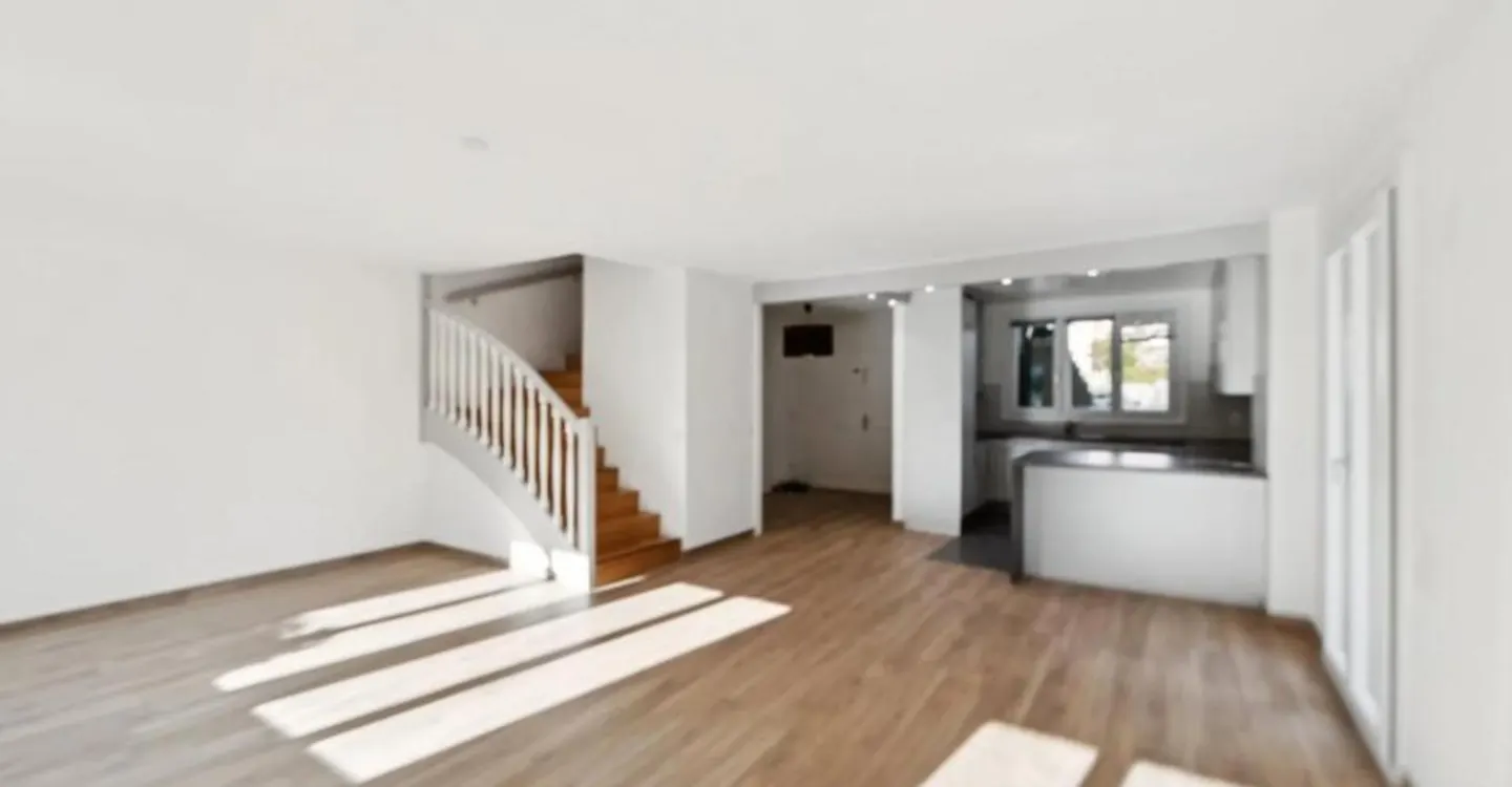 Exclusively - Charming family house with gable view - Photo 2 of 13