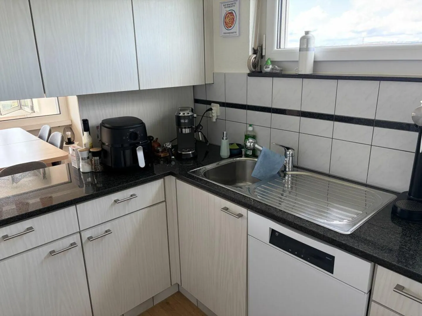 Appartement lumineux de 4,5 pièces avec vue - Photo 4 sur 9