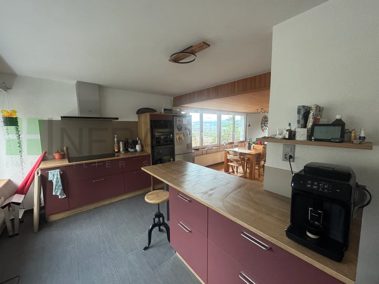 Bellissimo appartamento di 5 locali con terrazza e doppio garage - Foto 5 di 11