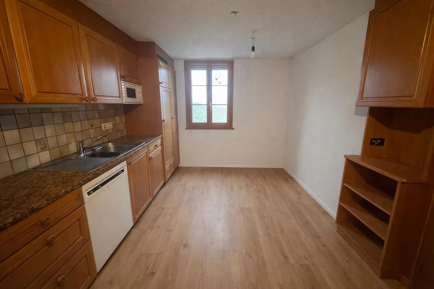 Single-family house - Photo 4 of 8