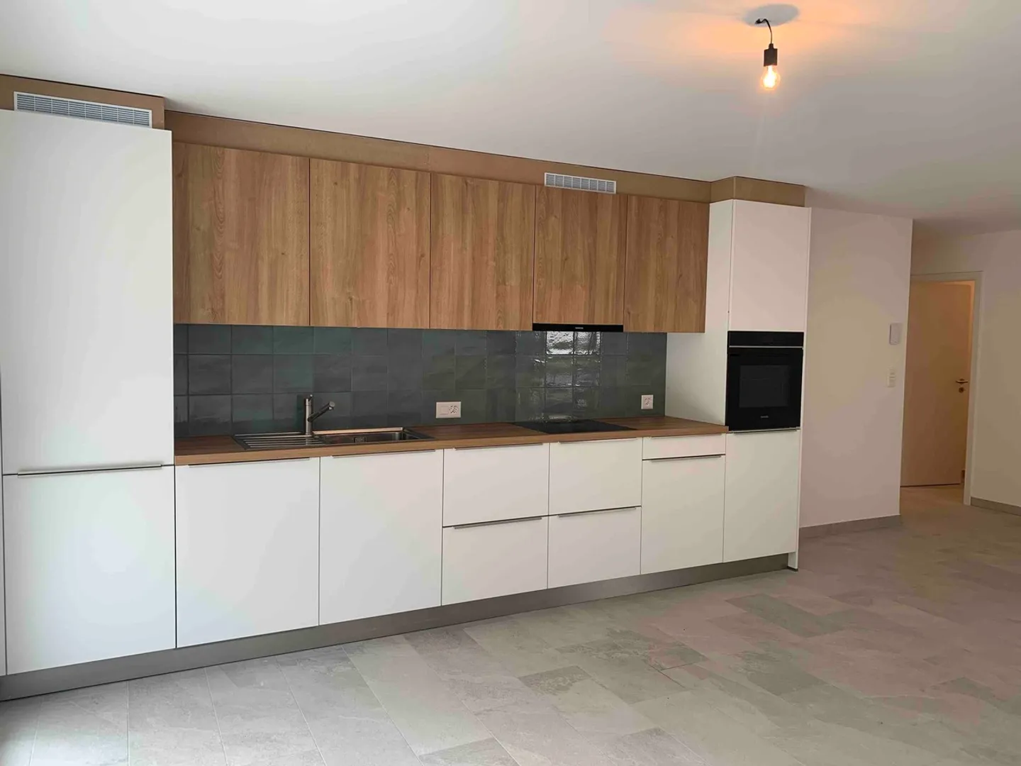 Neue 3,5-Zimmer-Wohnung im 1. Stock mit hellem Ambiente und Aussicht - Foto 4 von 9