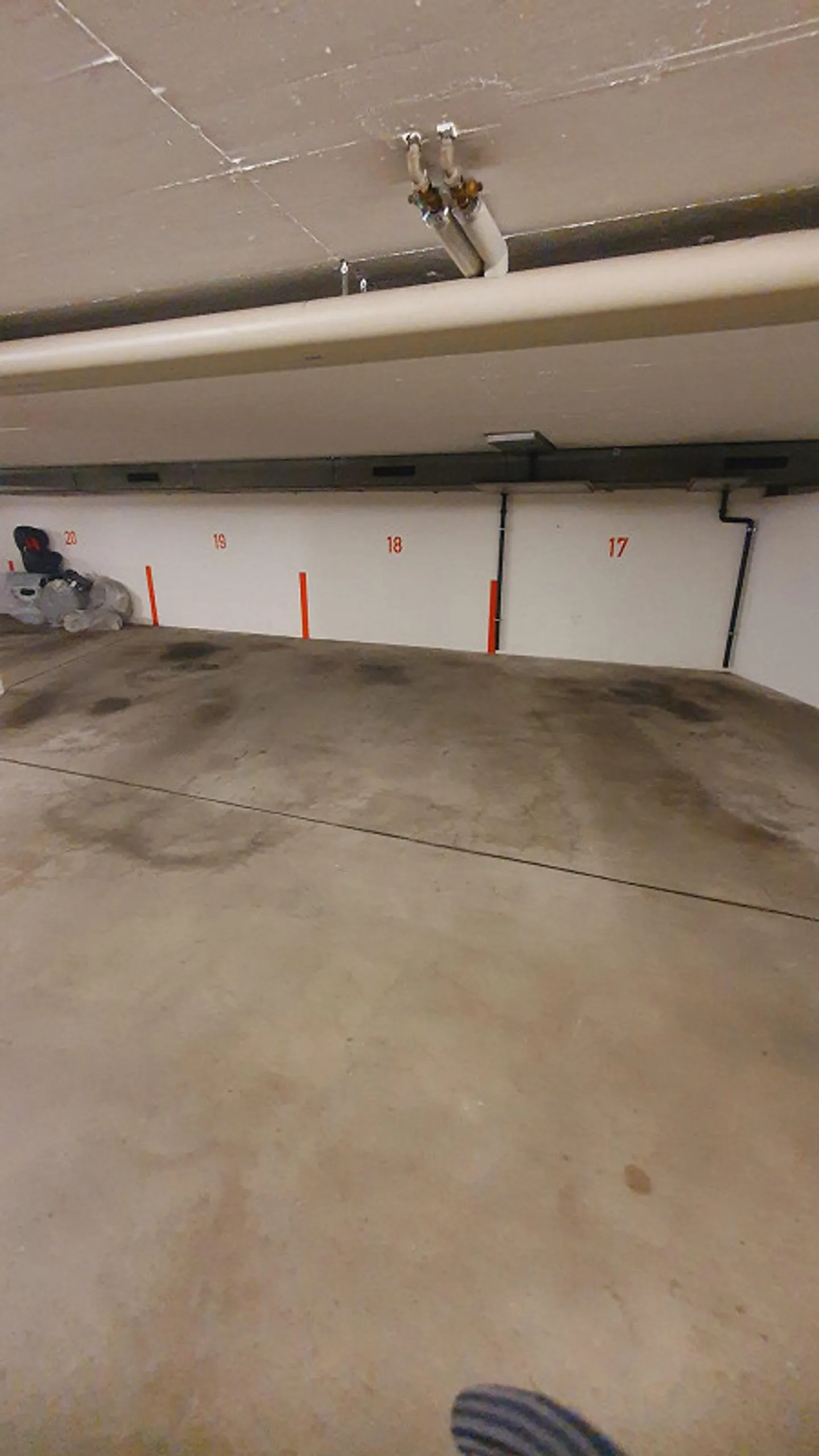 Garage près de Hörnli - Photo 5 sur 6