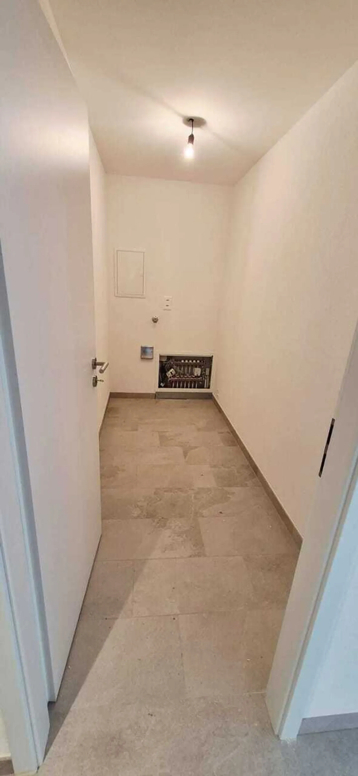 Neue 3,5-Zimmer-Wohnung im 1. Stock mit hellem Ambiente und Aussicht - Foto 7 von 9