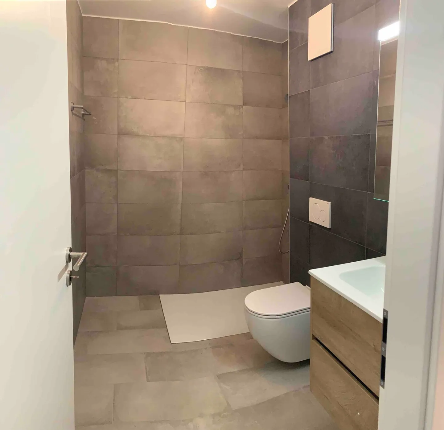 Neue 3,5-Zimmer-Wohnung im 1. Stock mit hellem Ambiente und Aussicht - Foto 5 von 9