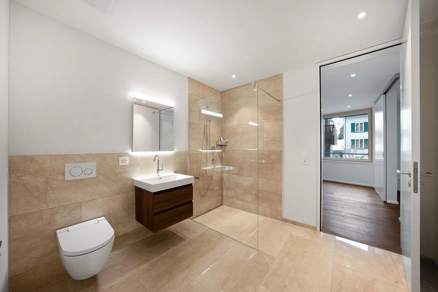 Ruhige und moderne 2,5-Zimmerwohnung in Degersheim - Foto 8 di 10