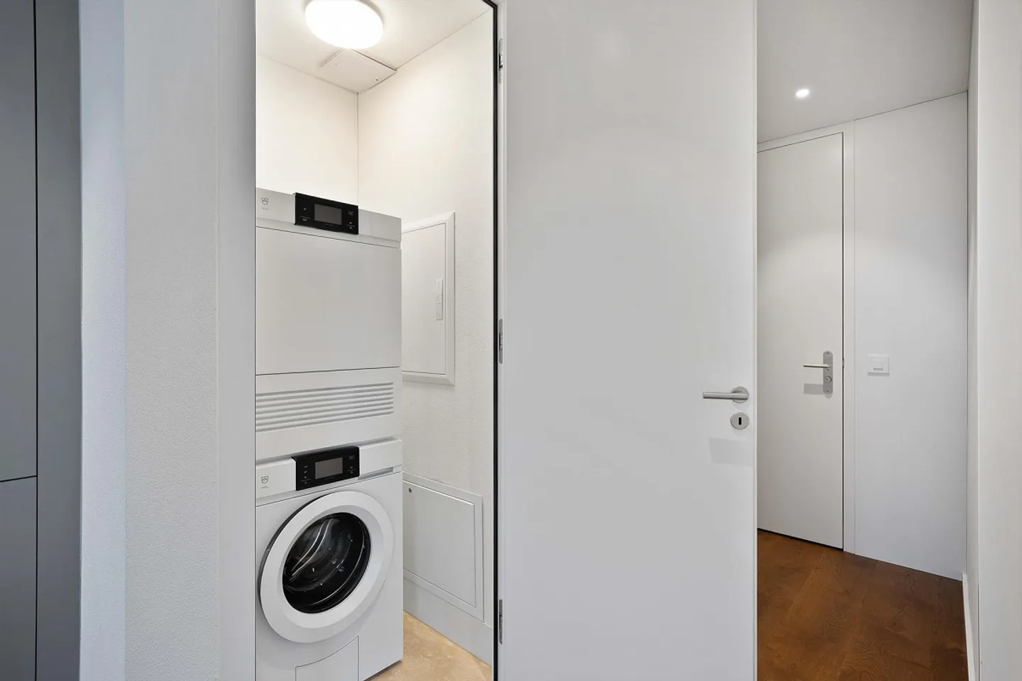 Ruhige und moderne 2,5-Zimmerwohnung in Degersheim - Foto 9 di 10