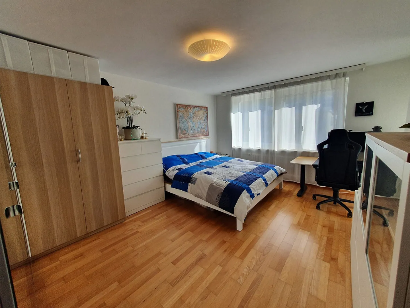 Appartement 2.5 pièces avec balcon près de l'hôpital - Photo 3 sur 12