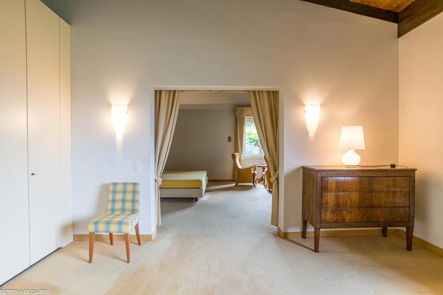 VILLA ÉLÉGANTE D'AROGNO AVEC PISCINE ET SPLENDIDE VUE SUR LE LAC - Photo 10 sur 15