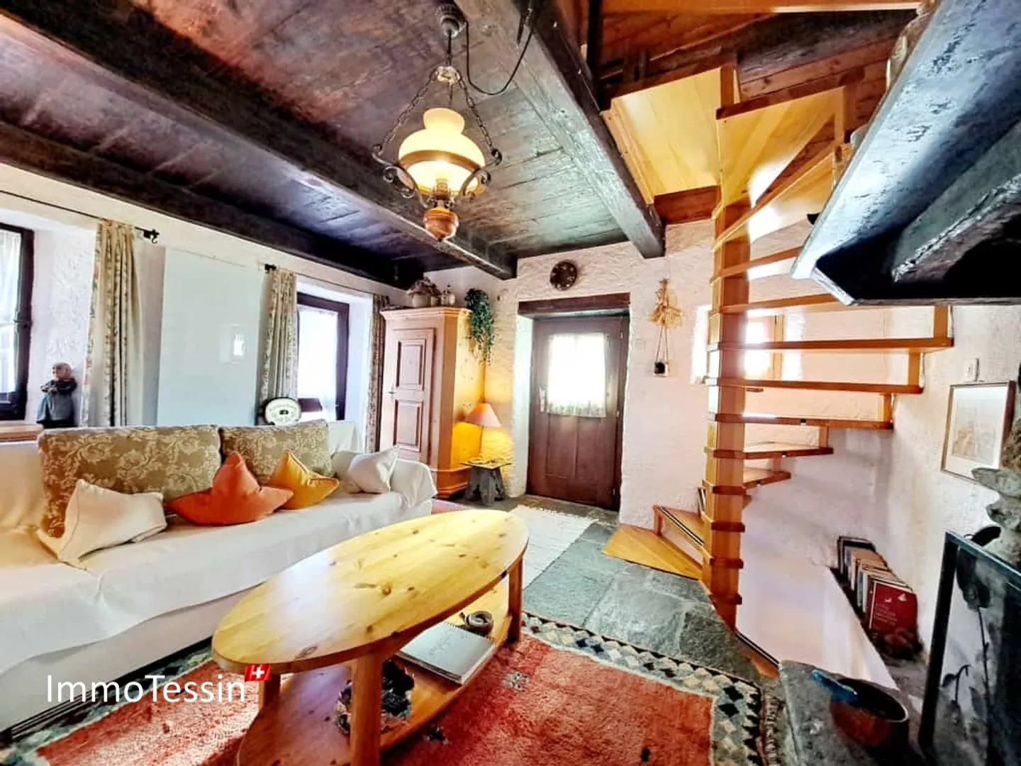 Cozy Rustico with beautiful views of the Ticino mountains - Photo 8 of 13