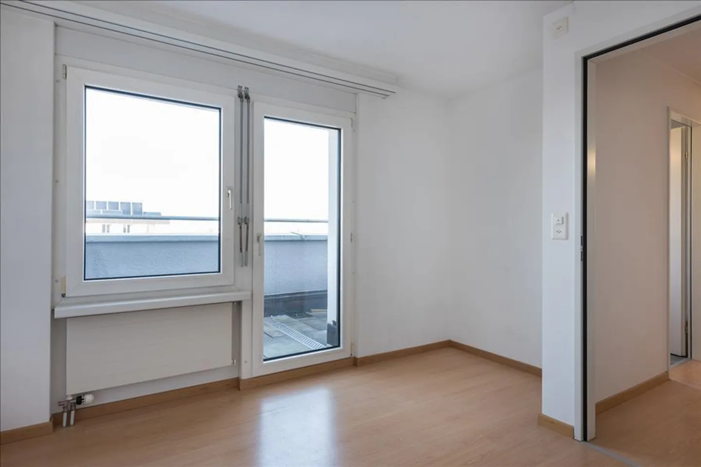 Dream apartment with lake view! - Photo 8 of 12