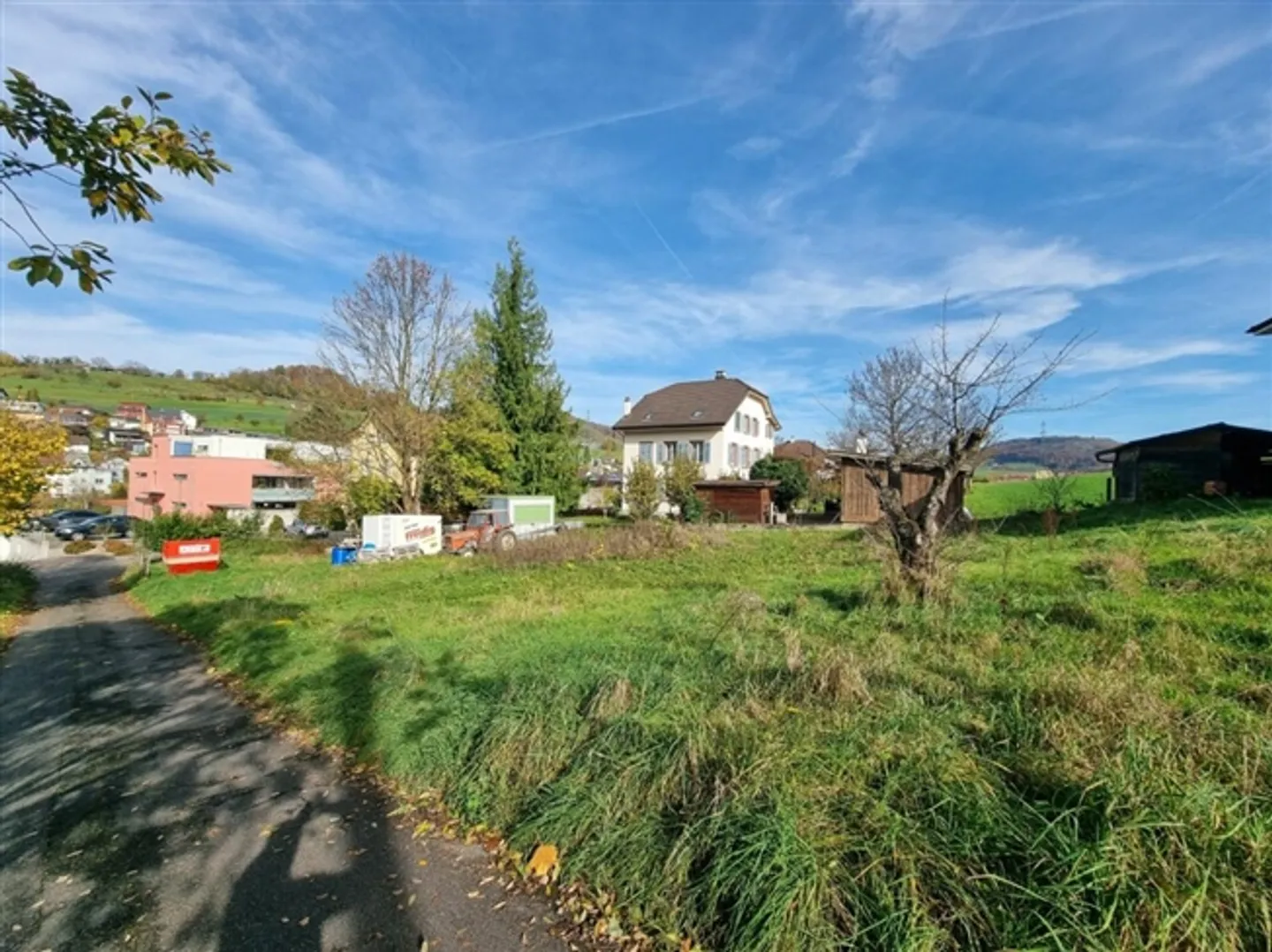 Single house for sale - Photo 1 of 8