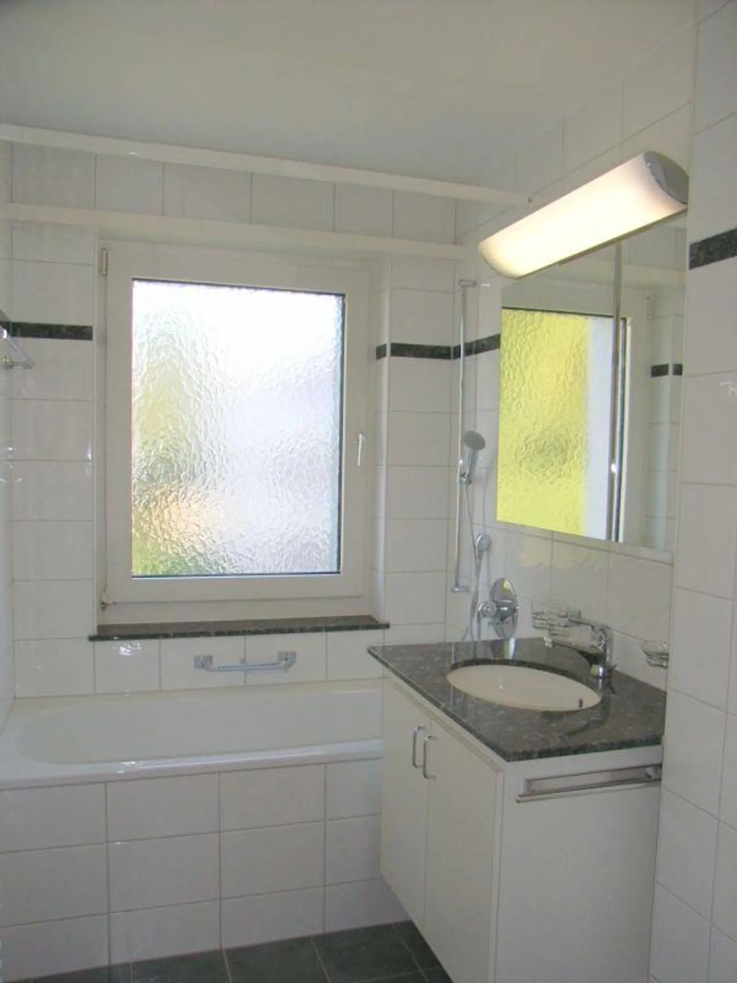 Helle 2-Zimmer Wohnung mit Balkon - Foto 4 von 8
