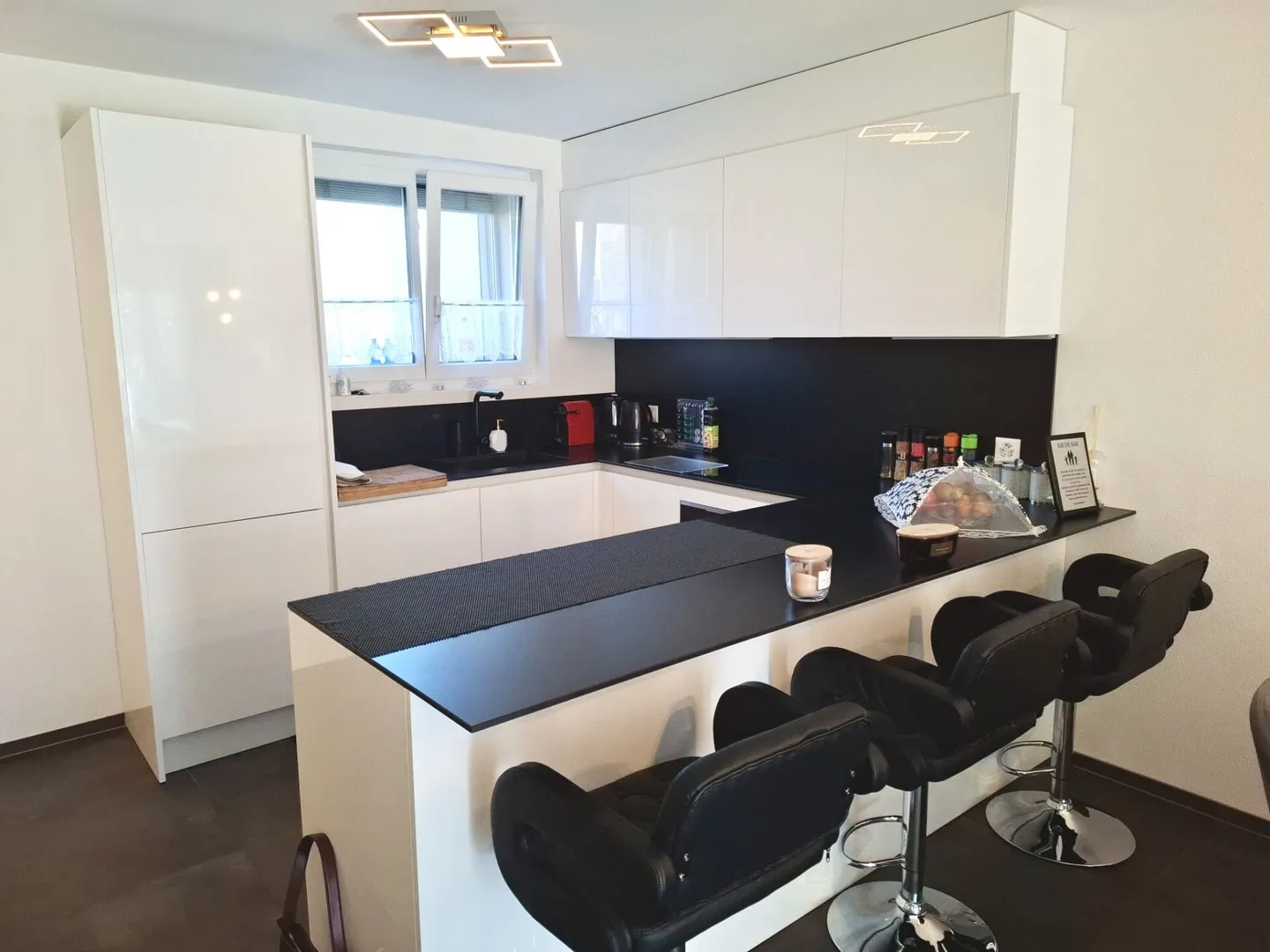 Maison jumelle à vendre - Photo 4 sur 9