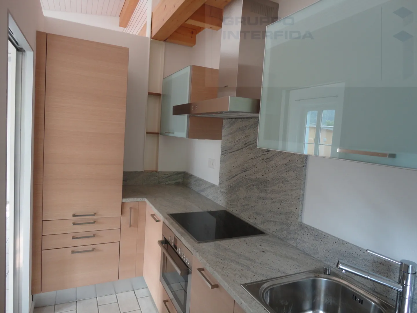 Single-family house with garden - Photo 6 of 12