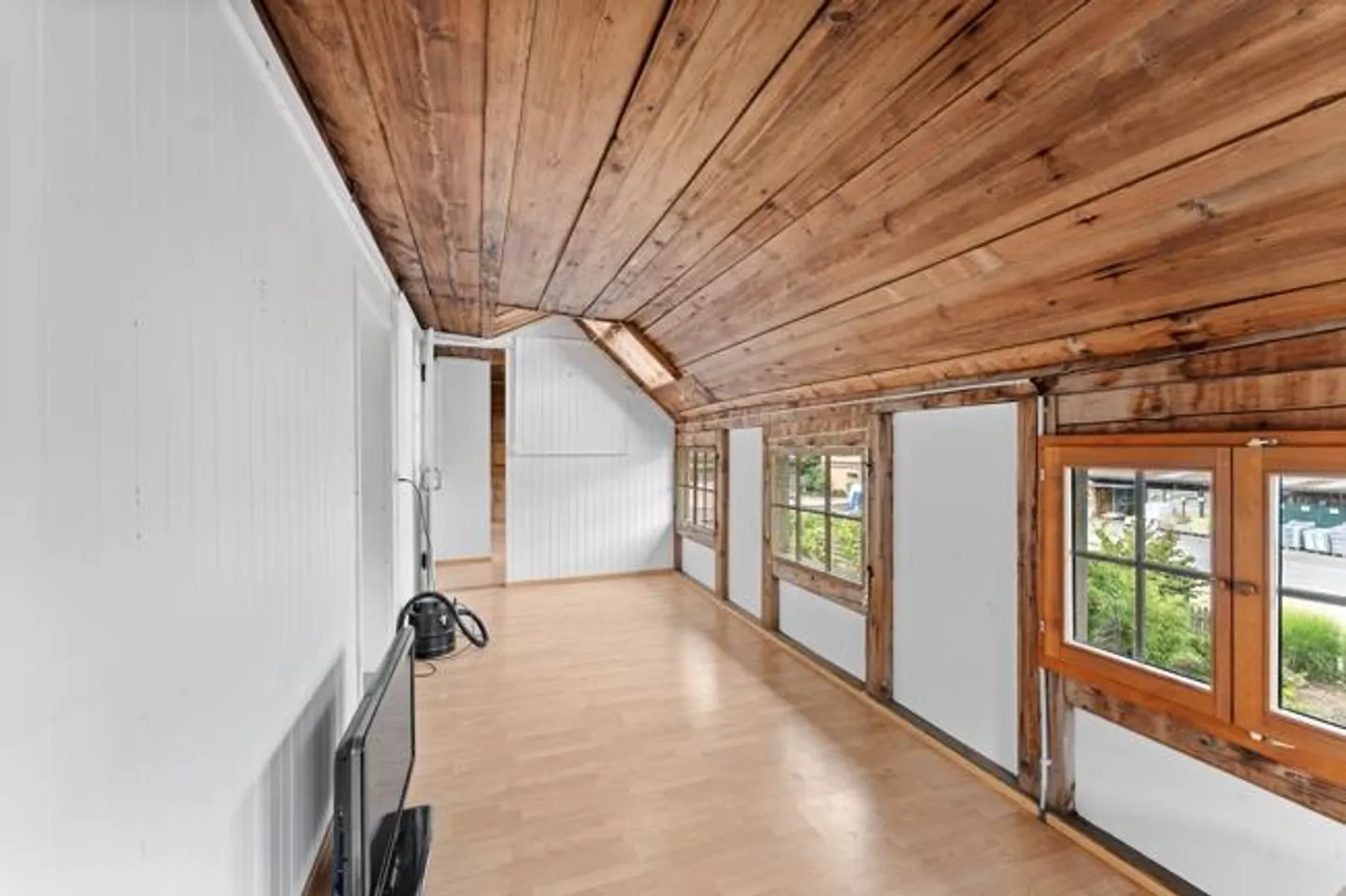 Charming multi-family house with 5.8% yield - Photo 19 of 30