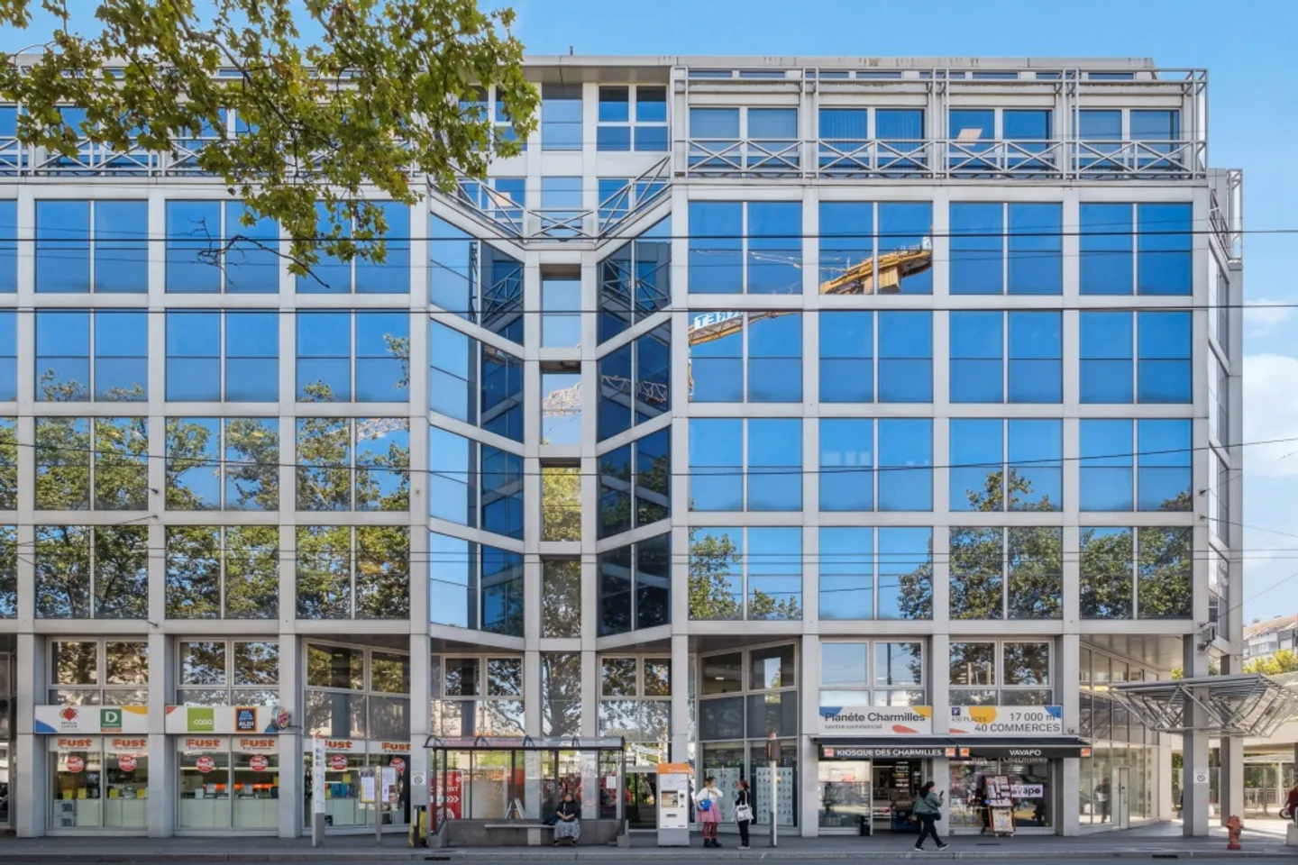 L'edificio è servito da 2 ascensori, accesso sicuro e dotato di fibra ottica - Foto 2 di 7