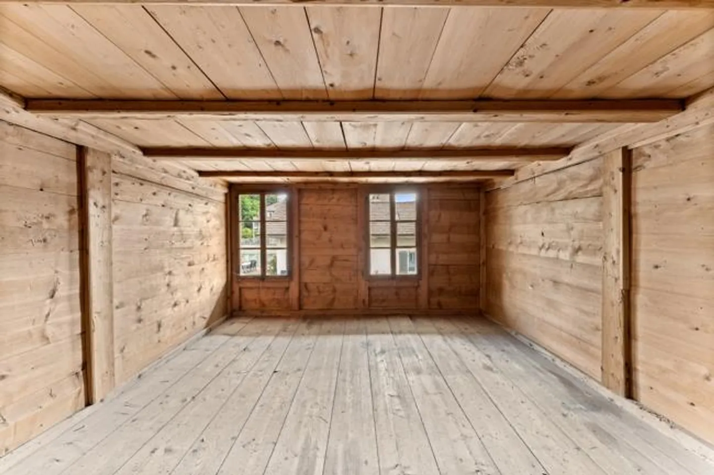 Charming multi-family house with 5.8% yield - Photo 25 of 30