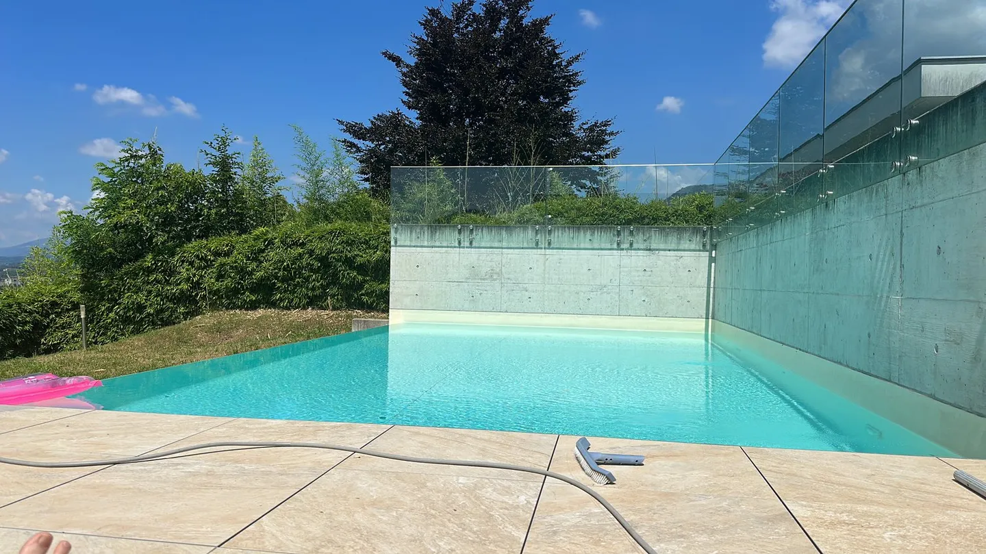 Villa de Prestige, avec piscine d'eau salée et vue dégagée - Photo 15 sur 15