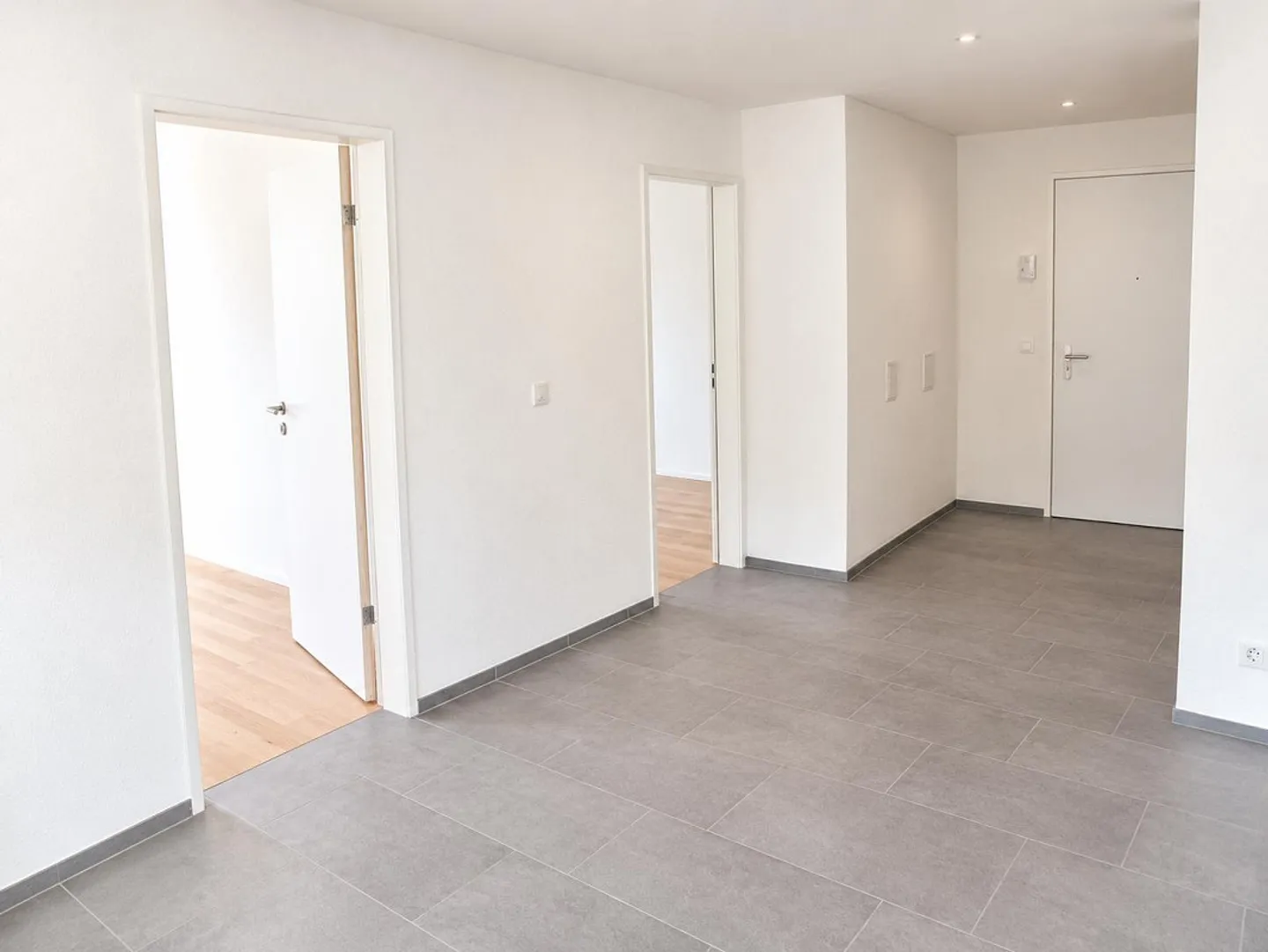 Birsgarten Laufen - Luminoso appartamento 3,5 locali 80m2 - Foto 3 di 14